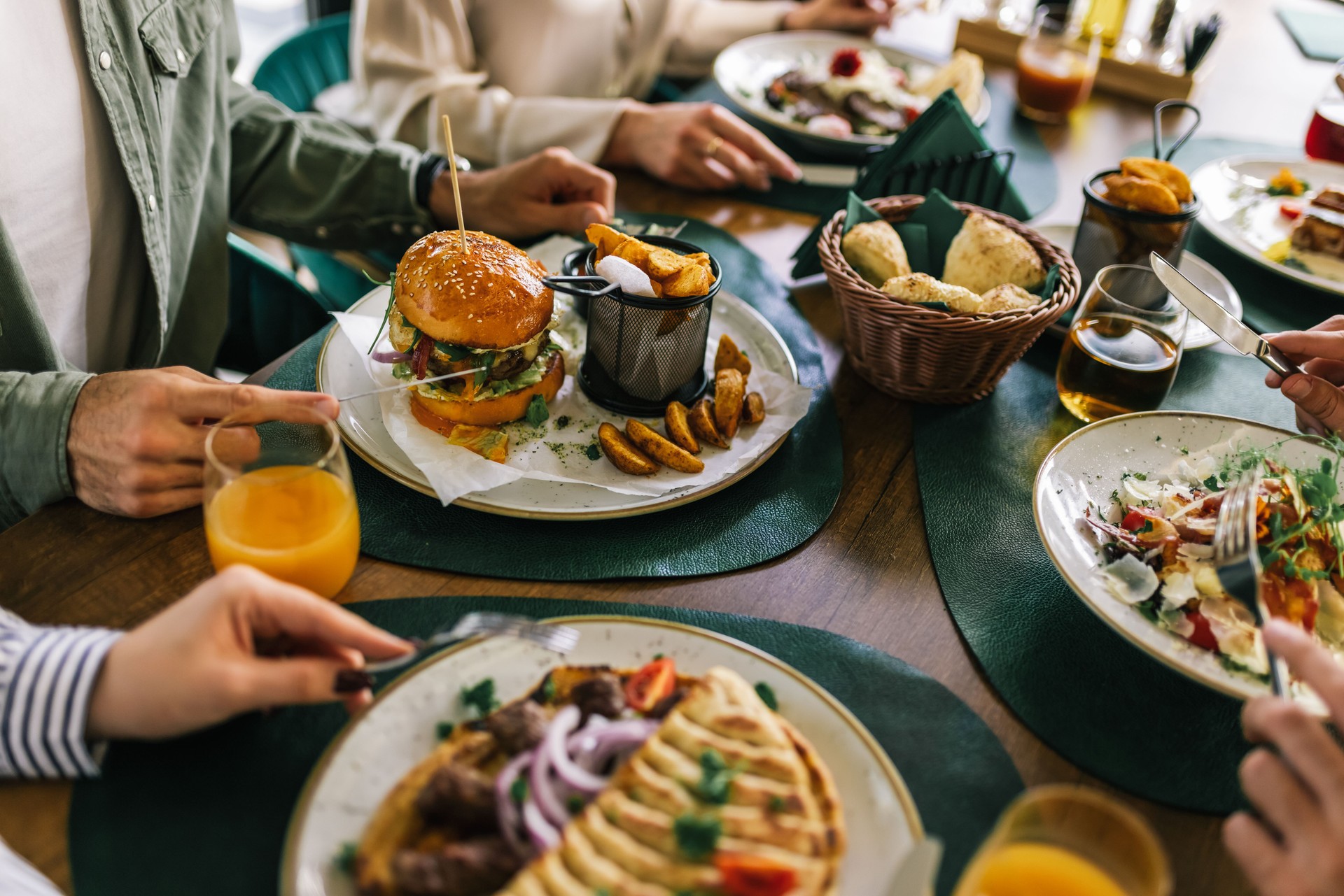 <strong>Lunch Specials</strong>
